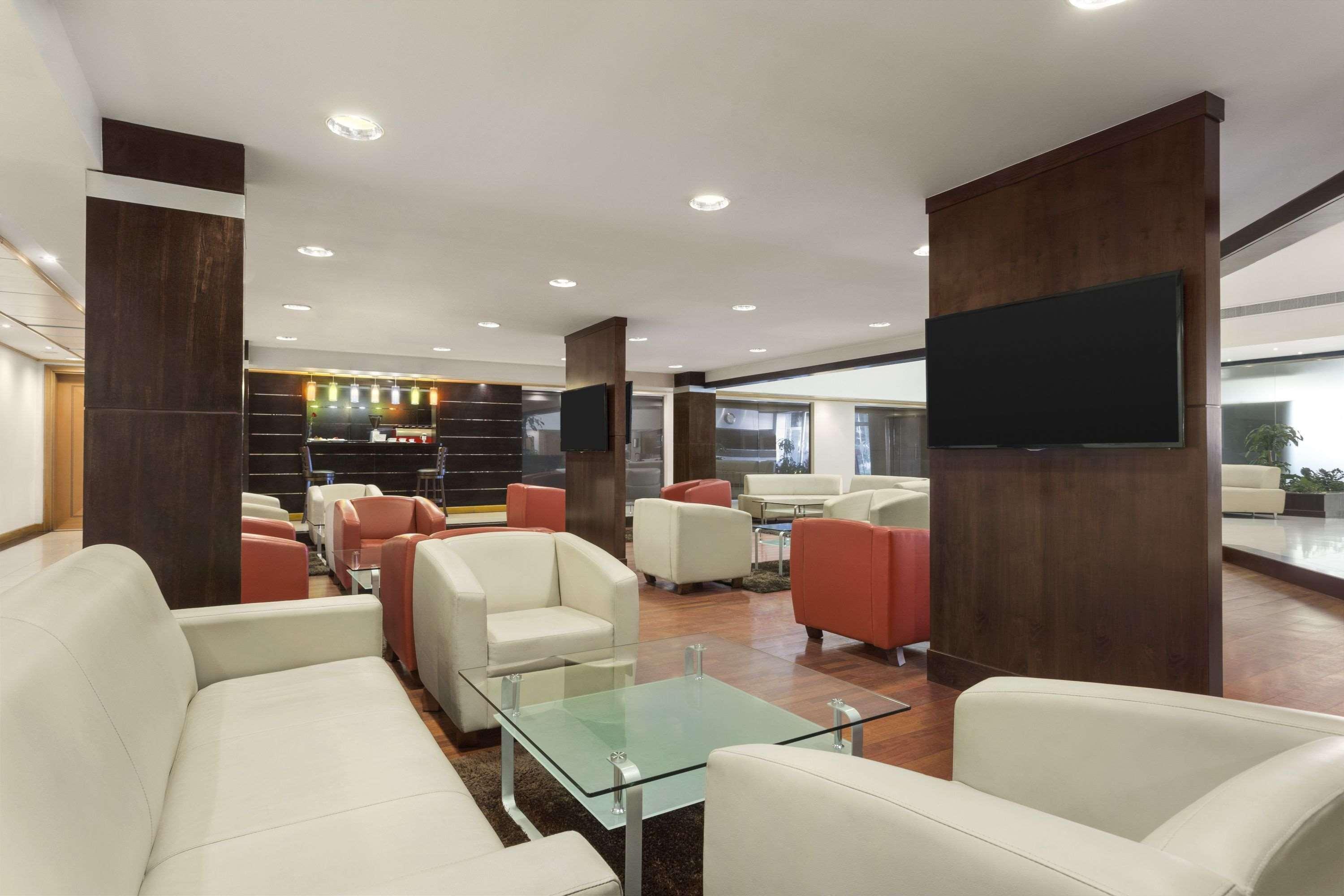 Ramada Qurum Beach Hotel Маскат Екстер'єр фото